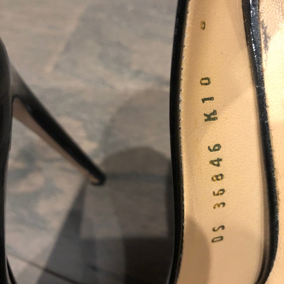 Salvatore Ferragam leather bow pumps - Picture 3 of 4